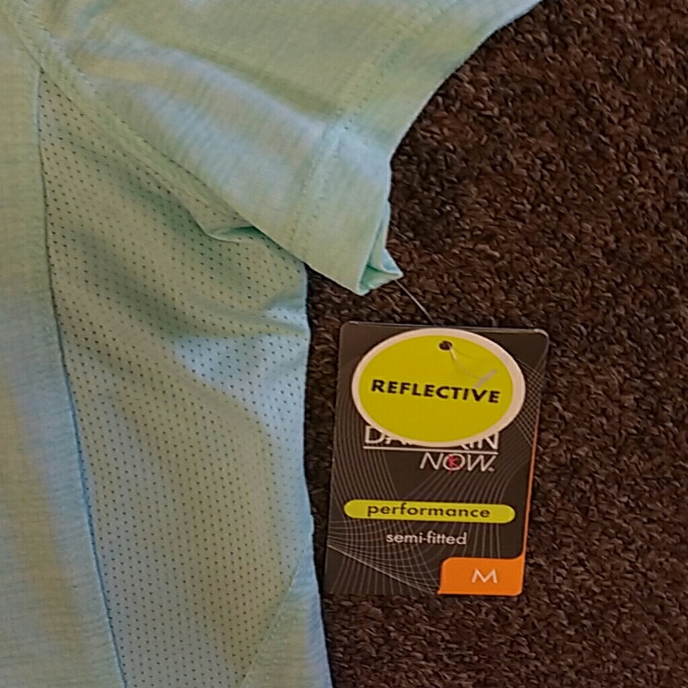 Top - Picture 2 of 3